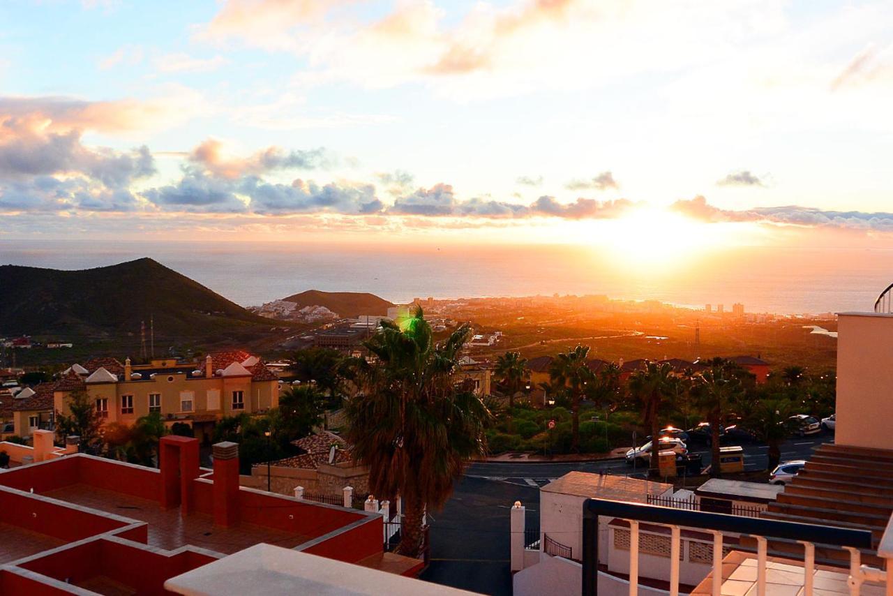 Superlative Apartment With Spectacular Ocean Views Chayofa 外观 照片