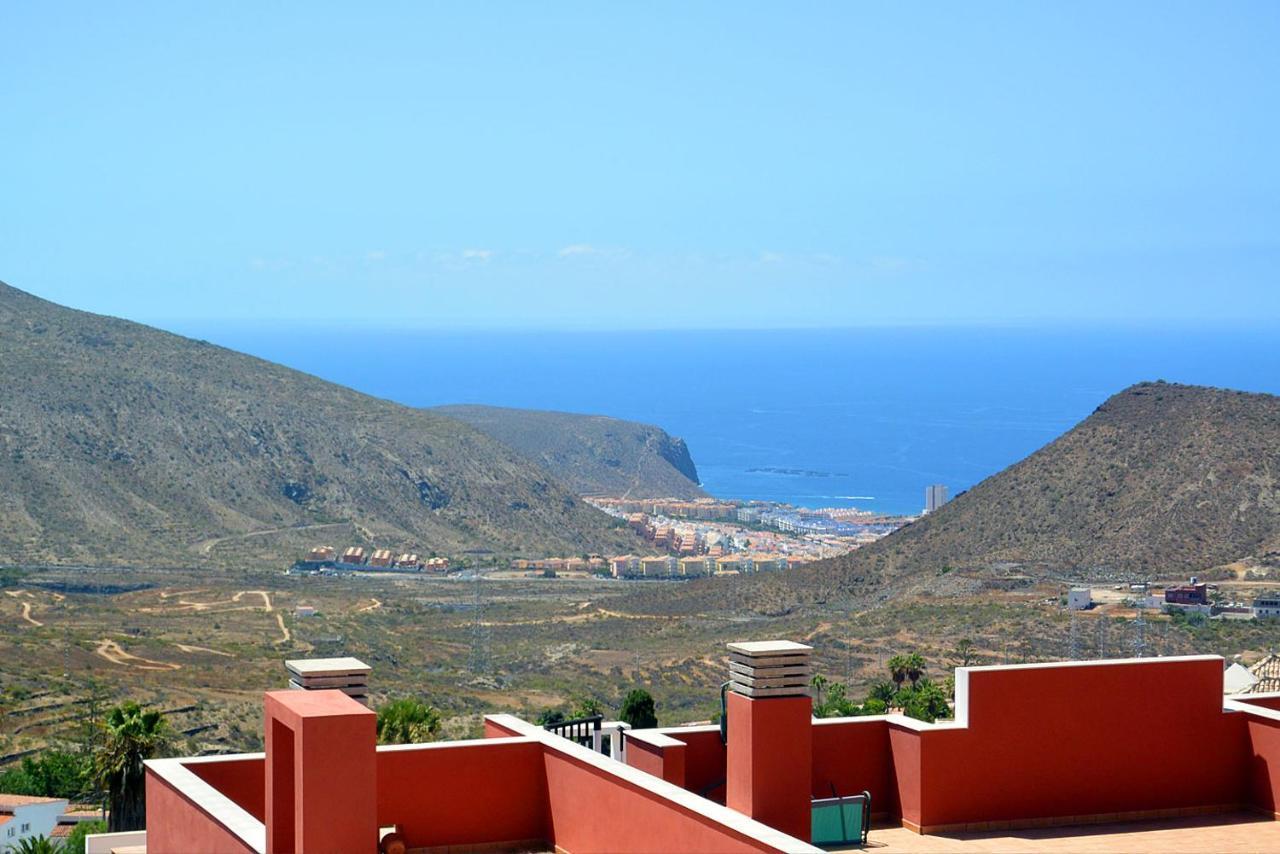 Superlative Apartment With Spectacular Ocean Views Chayofa 外观 照片